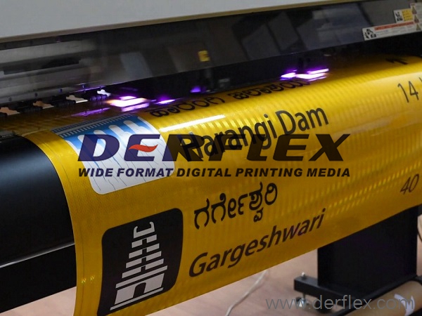 Reflective banner material
