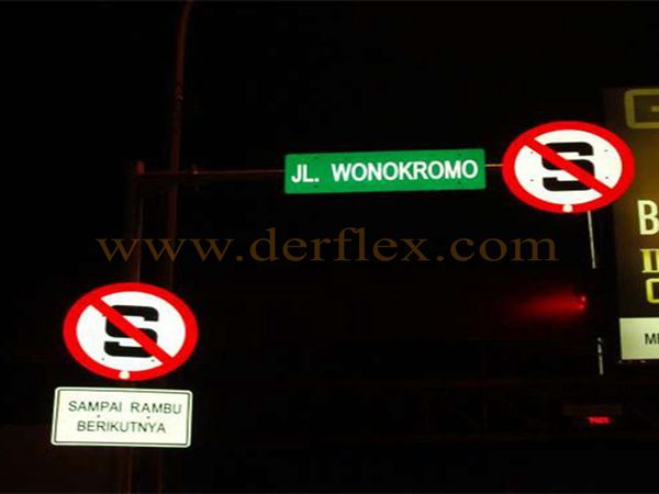 reflective highway signage