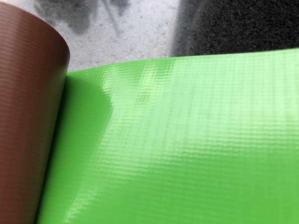 Lona de PVC impermeable liviana de 400g para inflables publicitarios