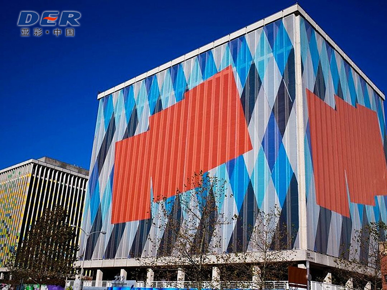 building wrap banner